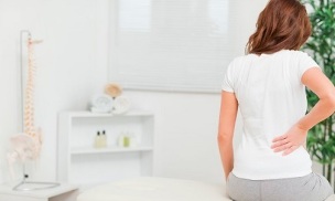 causes de maux de dos chez les femmes